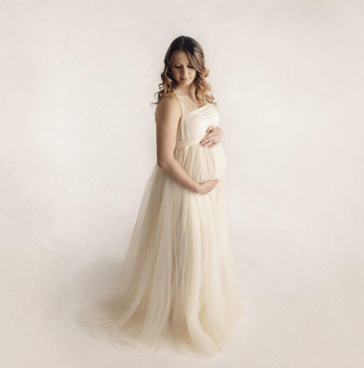 Experience Elegance with Our Net Gauze Bandage Maternity Mopping Dress